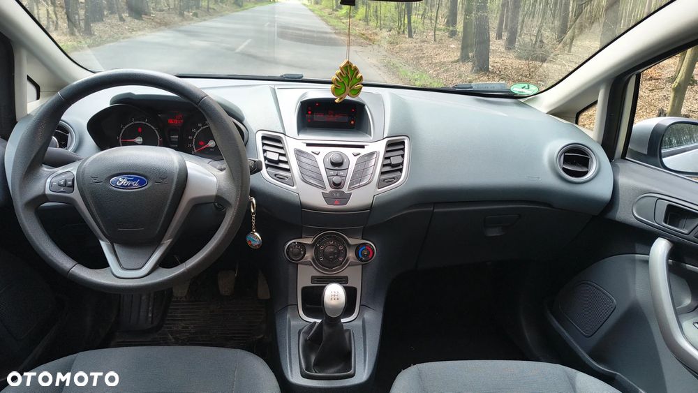 Ford Fiesta 1.25 Ambiente EU5 - 5