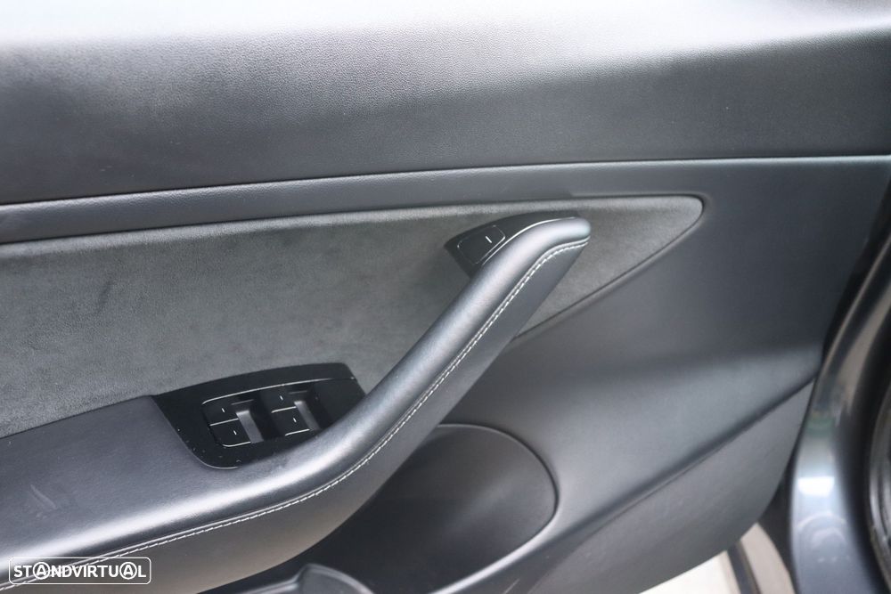 Tesla Model 3 Performance Dual Motor AWD - 16