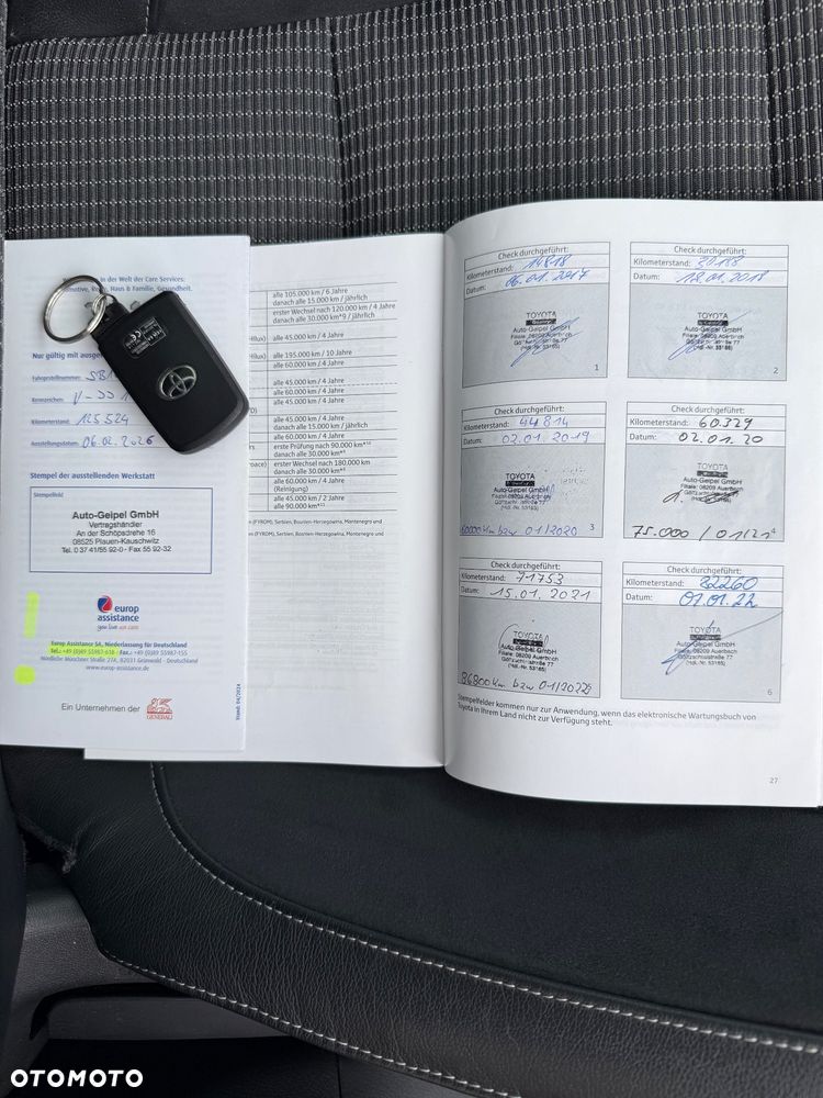 Toyota Auris 1.8 Executive - 25