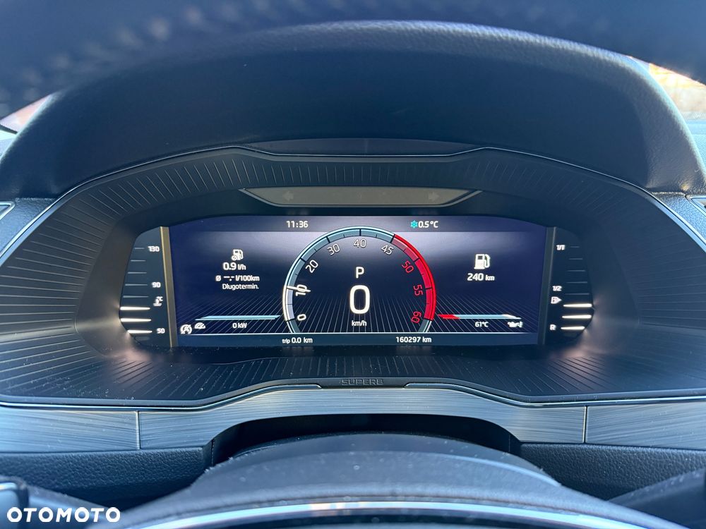 Skoda Superb 2.0 TDI SCR 4x4 Ambition DSG - 11