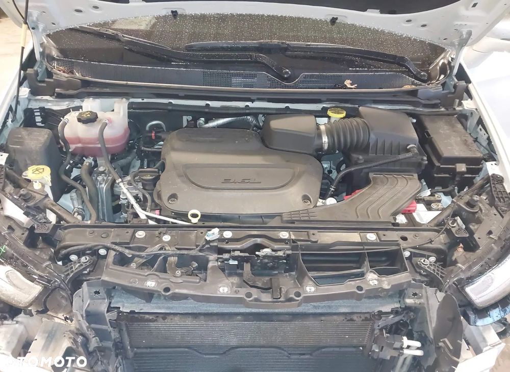 Chrysler Pacifica - 9