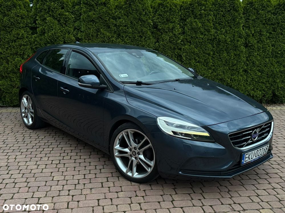 Volvo V40 D2 Drive-E Momentum - 2