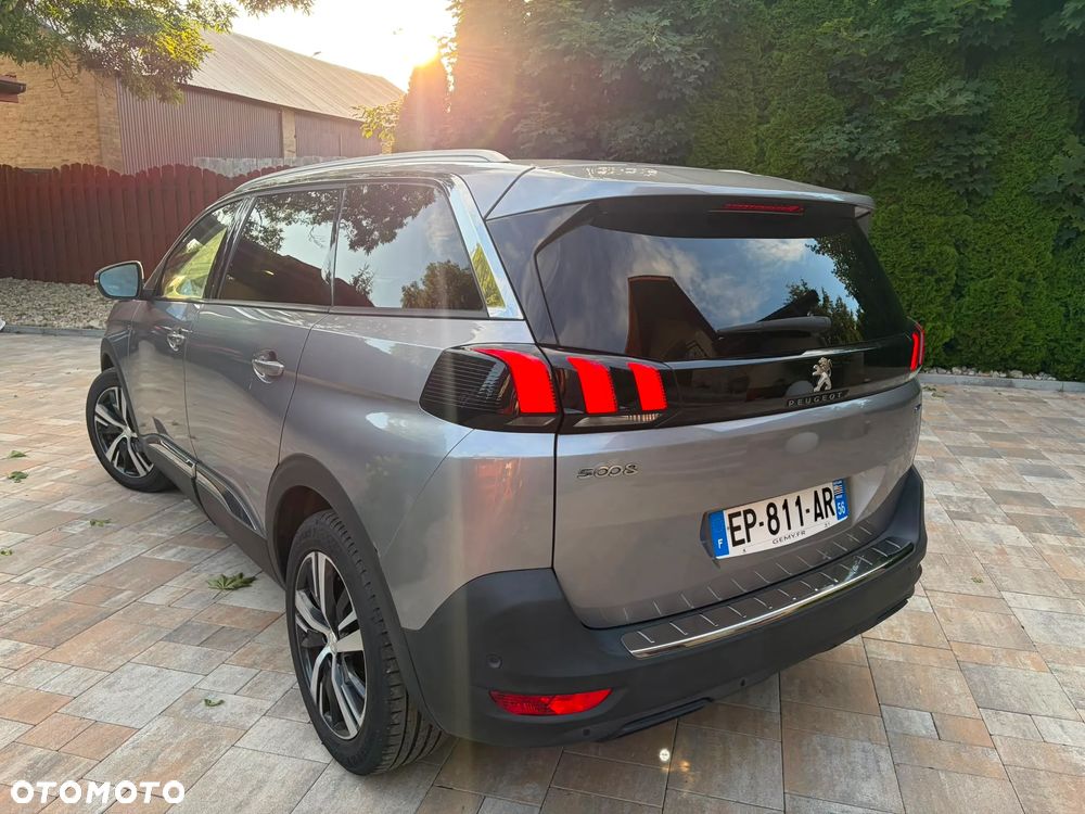 Peugeot 5008 - 22