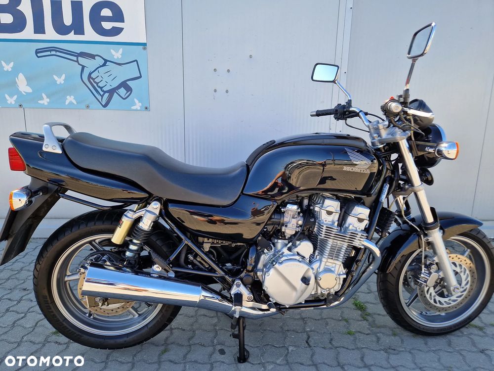 Honda CB - 2