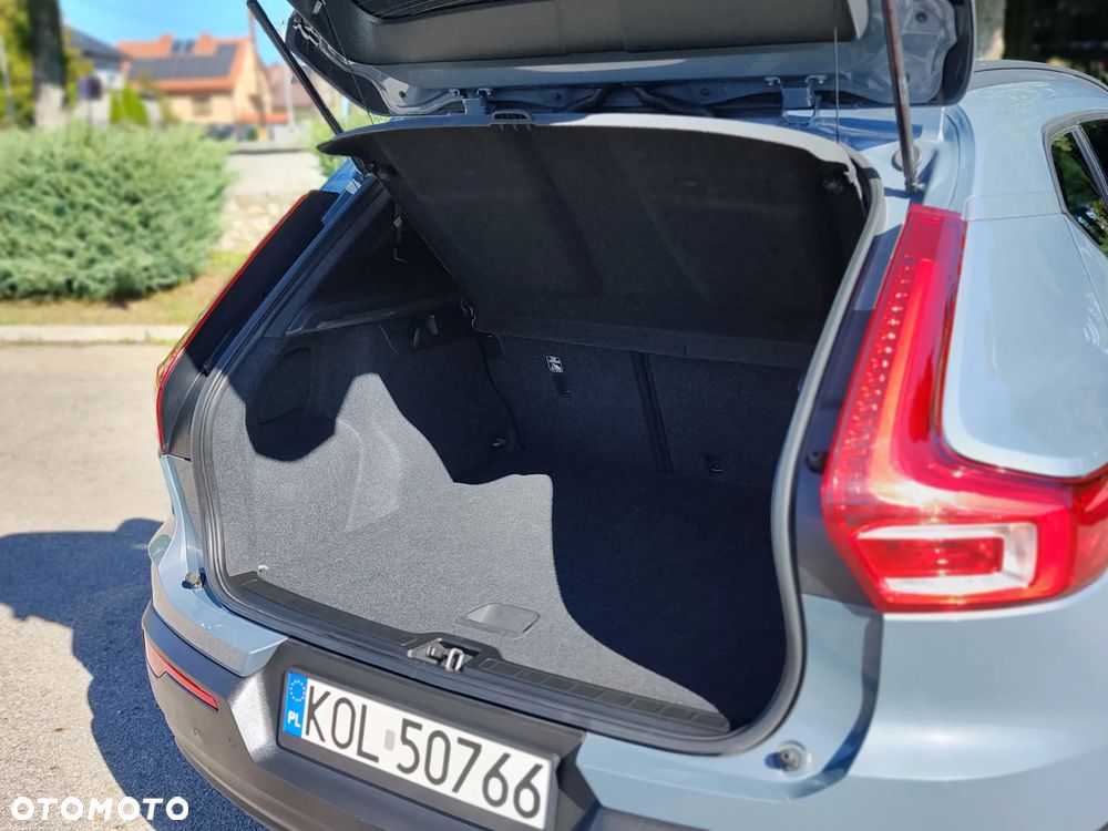 Volvo XC 40 - 24