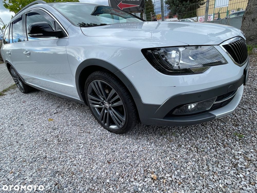 Skoda Superb 2.0 TDI 4x4 Ambition - 5