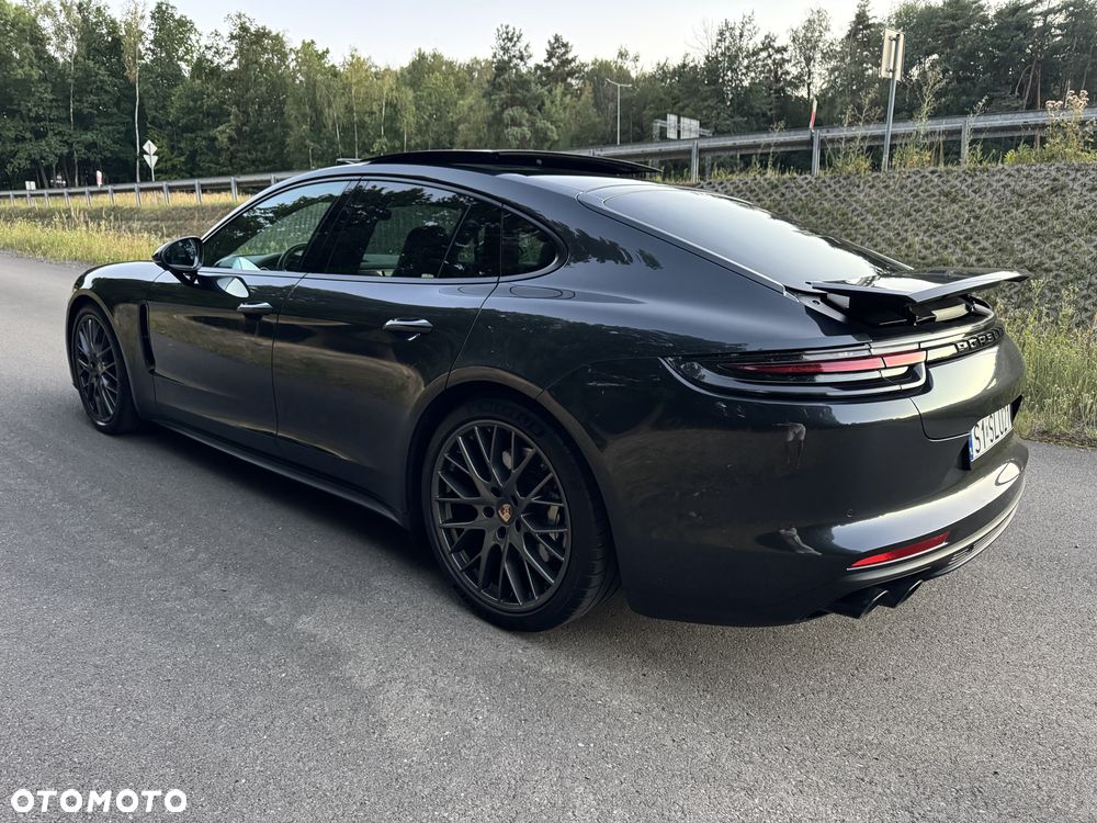 Porsche Panamera 4 - 13