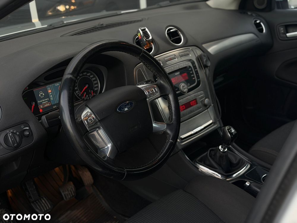 Ford Mondeo 2.0 TDCi Titanium X - 37
