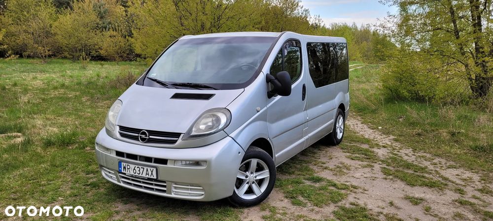 Opel Vivaro Tour - 1
