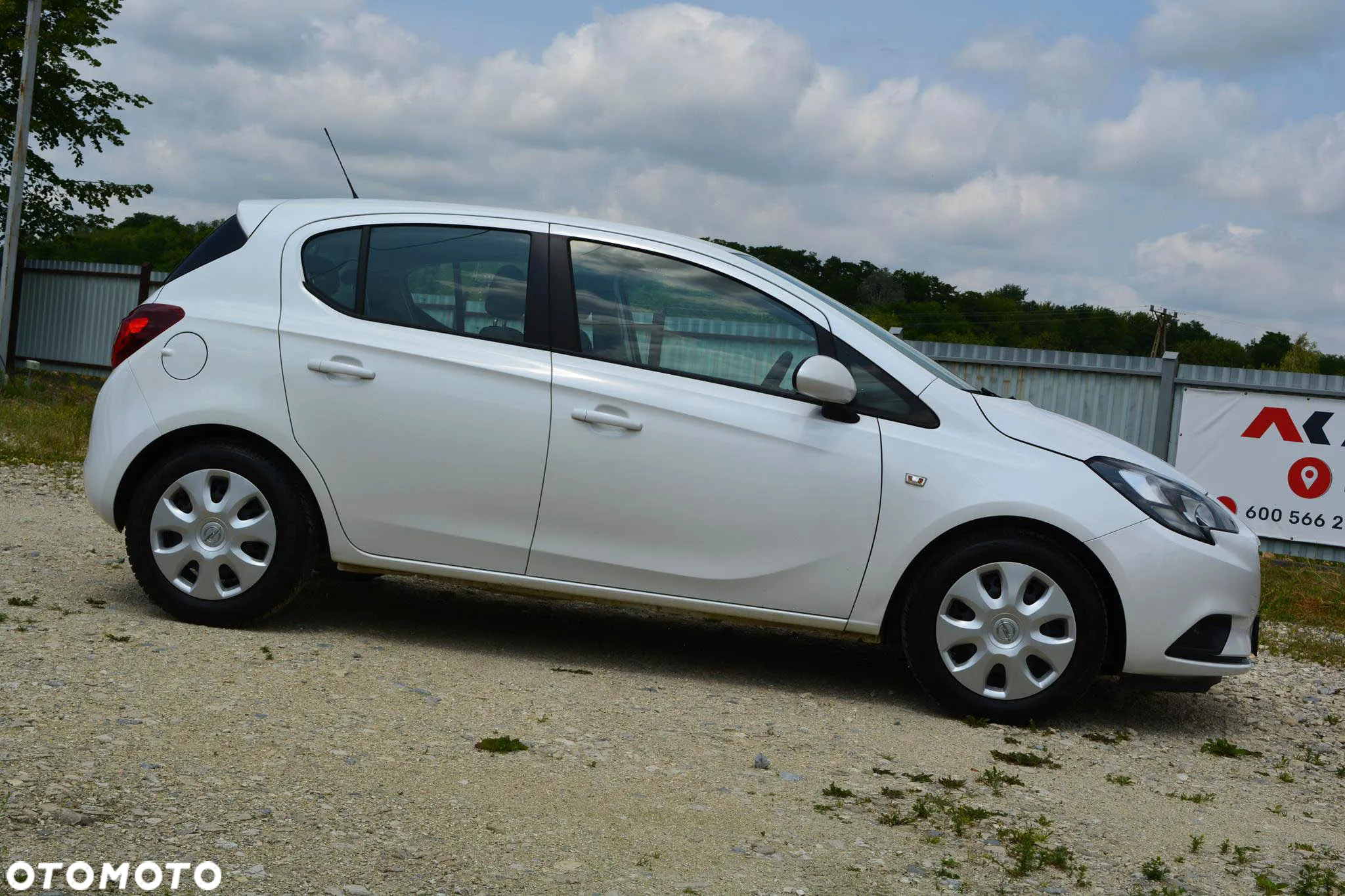 Opel Corsa 1.4 T Enjoy S&S - 9