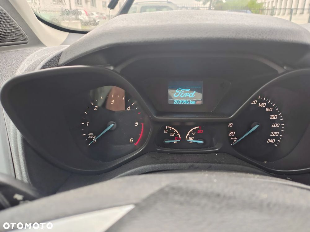 Ford Tourneo Connect 1.5 TDCi Titanium - 6