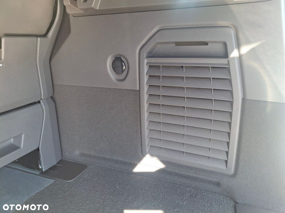 Volkswagen Multivan - 40