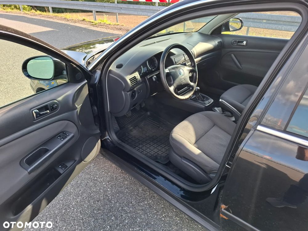 Volkswagen Passat 1.8T Comfortline - 7