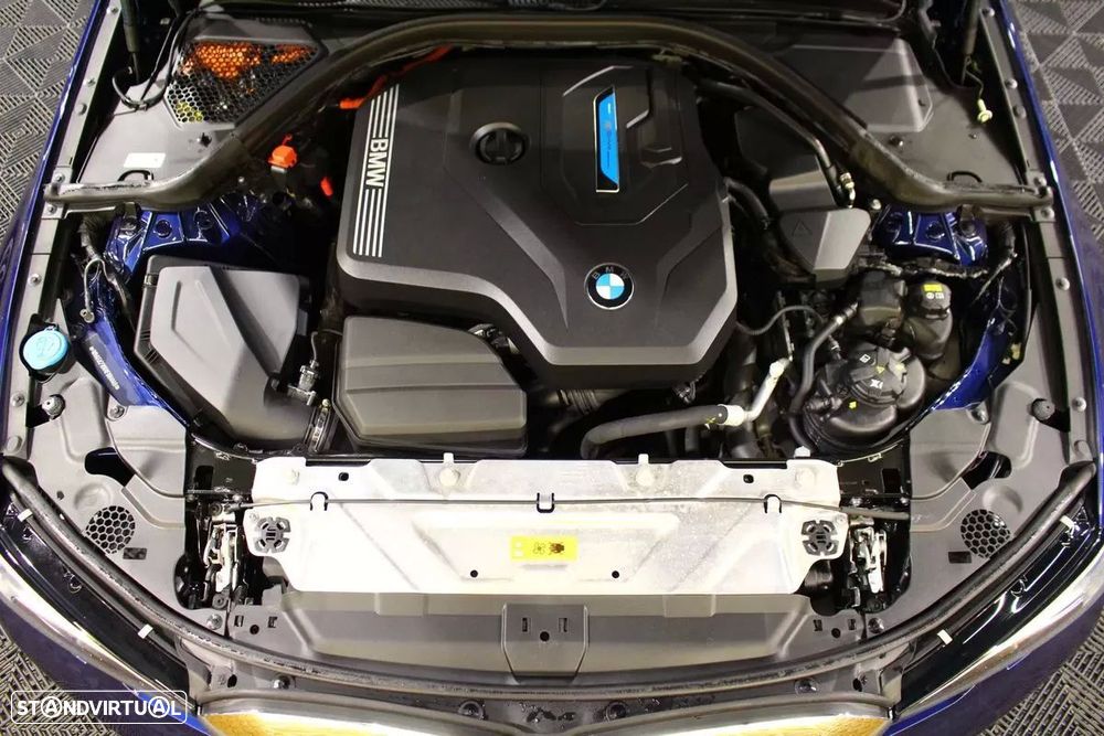 BMW 330 e Auto - 28