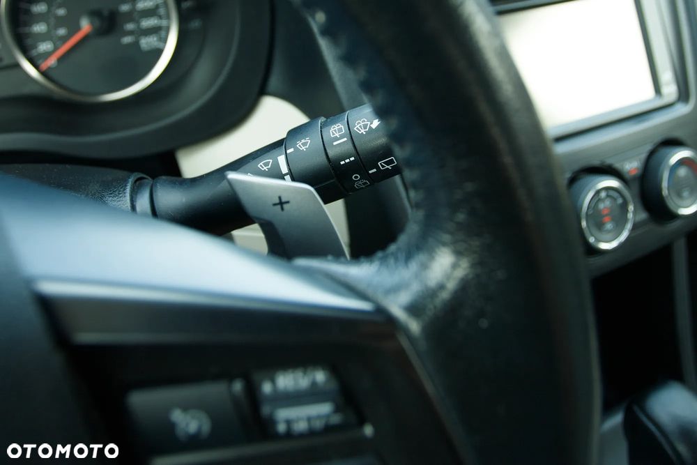 Subaru XV 2.0i Lineartronic Exclusive + - 18