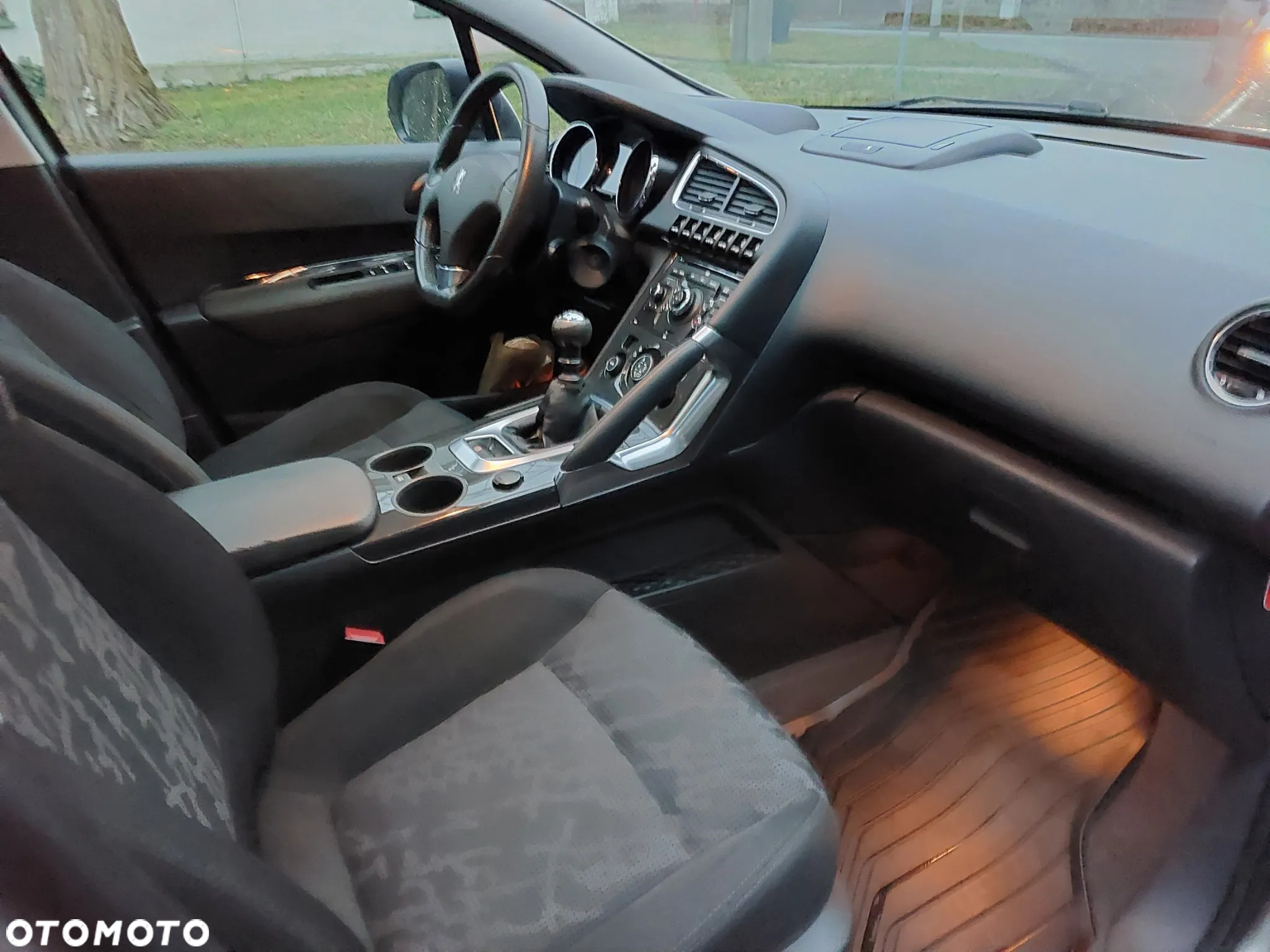 Peugeot 3008 HDi FAP 110 Premium - 27