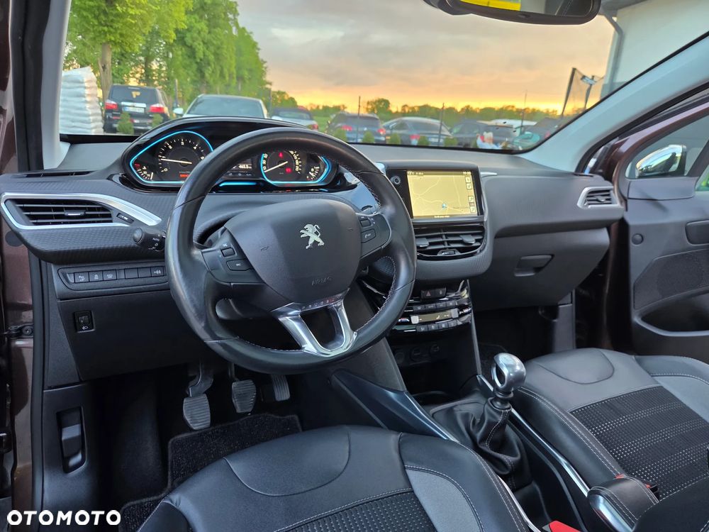 Peugeot 2008 e-HDi FAP 115 STOP & START Allure - 14