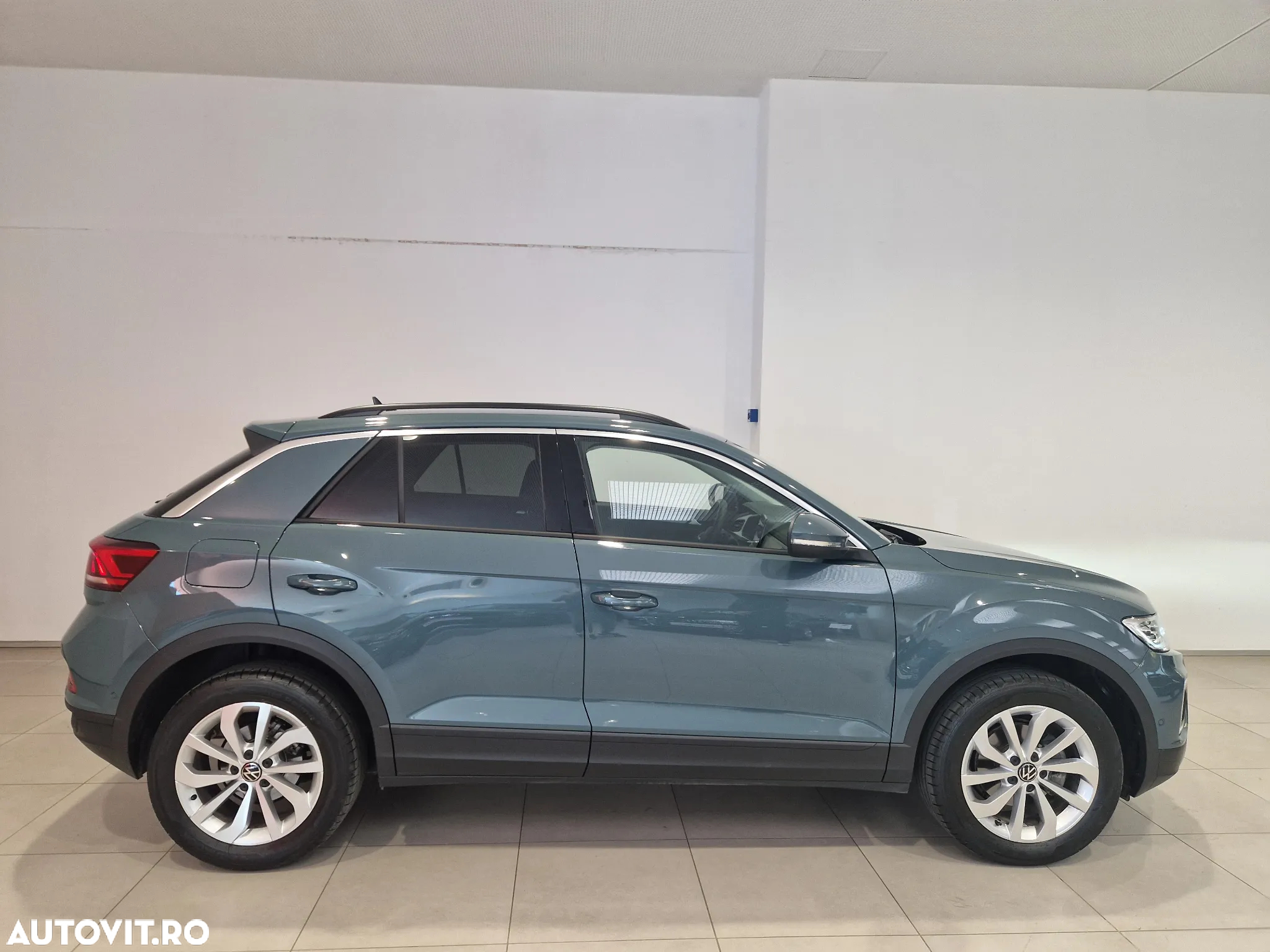 Volkswagen T-ROC 1.5 TSI DSG Advanced - 6