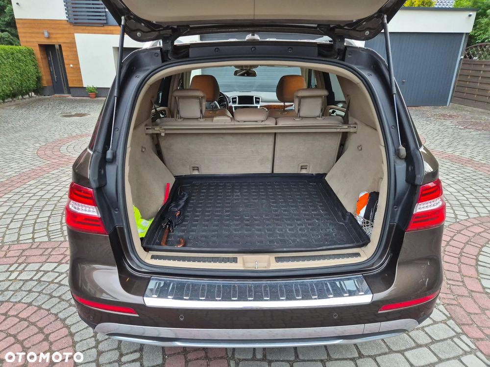 Mercedes-Benz ML - 9