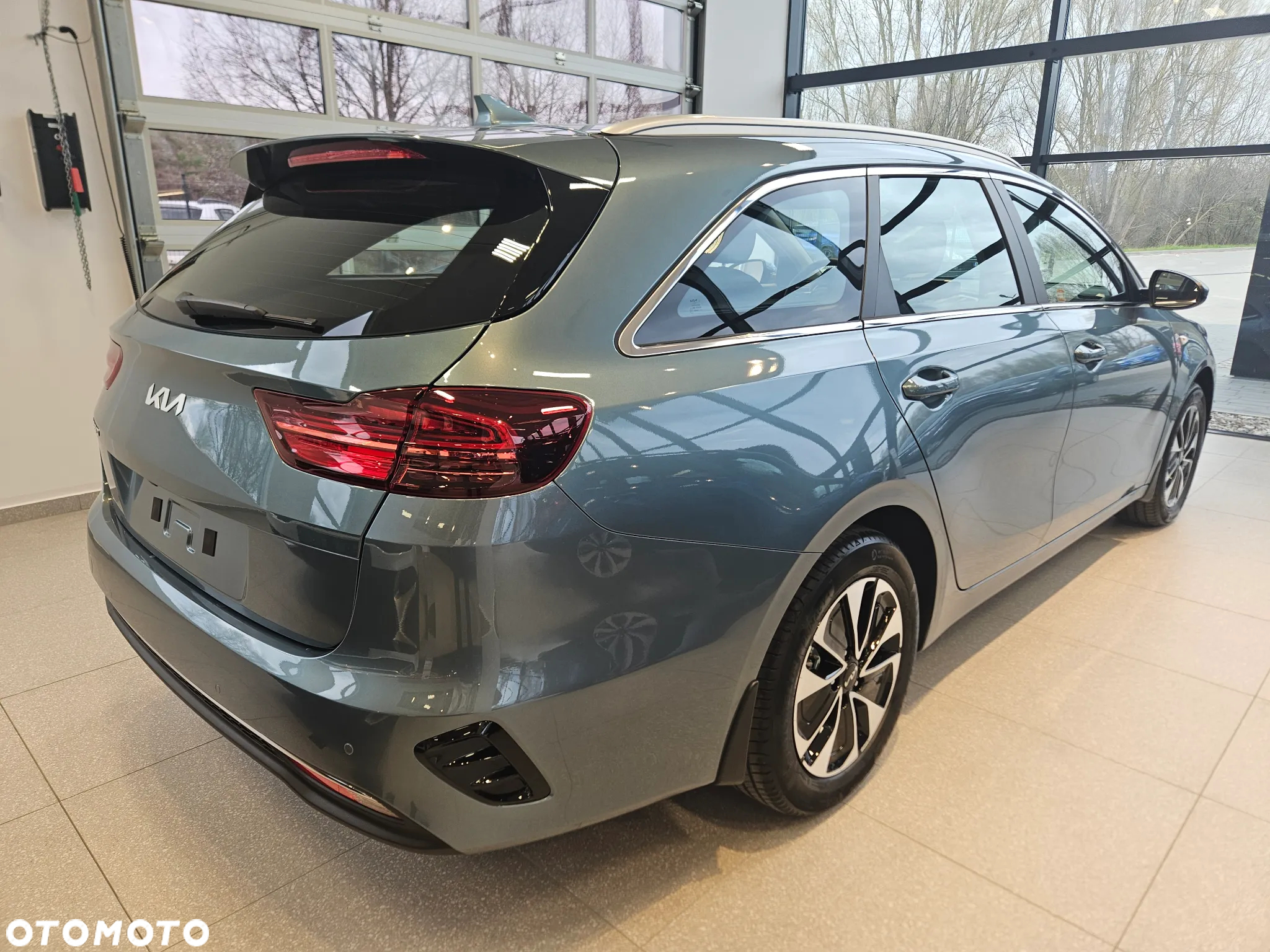 Kia Ceed 1.5 T-GDI M - 4