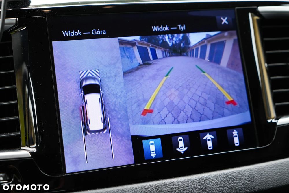 Chrysler Pacifica - 14