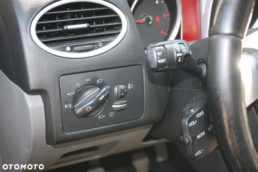 Ford Focus 2.0 TDCi Gold X DPF - 15