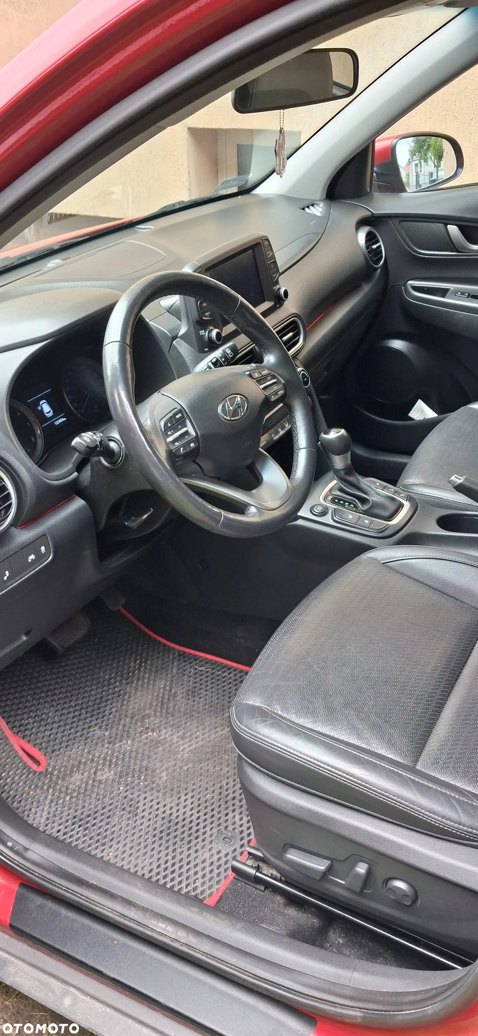 Hyundai Kona - 10