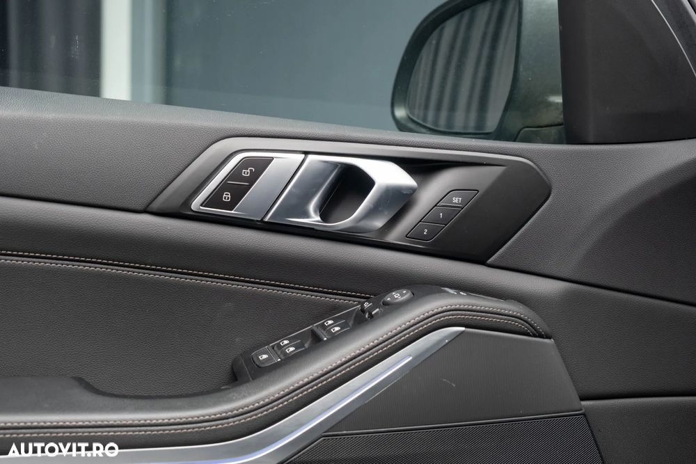 BMW X5 xDrive45e - 22