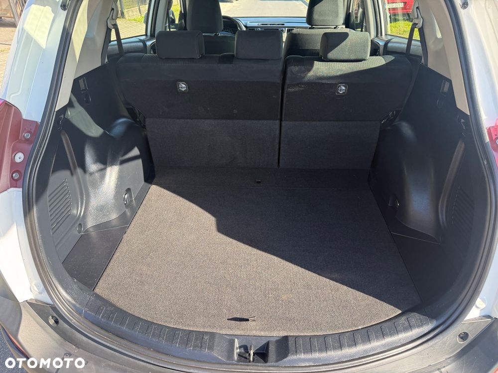 Toyota RAV4 2.0 D-4D Premium 4x2 - 12