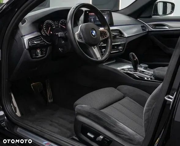 BMW Seria 5 520d xDrive MHEV M Sport sport - 5