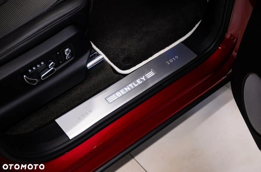 Bentley Bentayga - 35