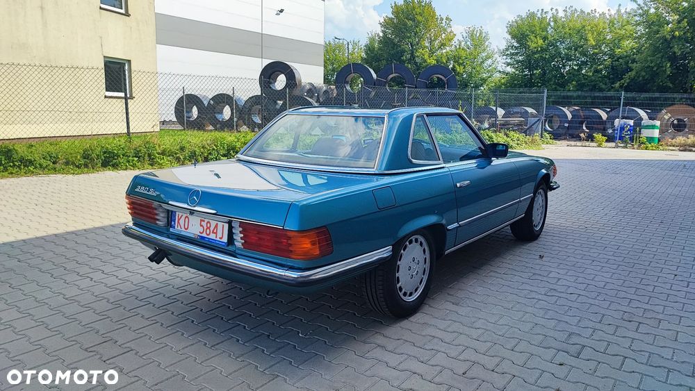 Mercedes-Benz SL - 16