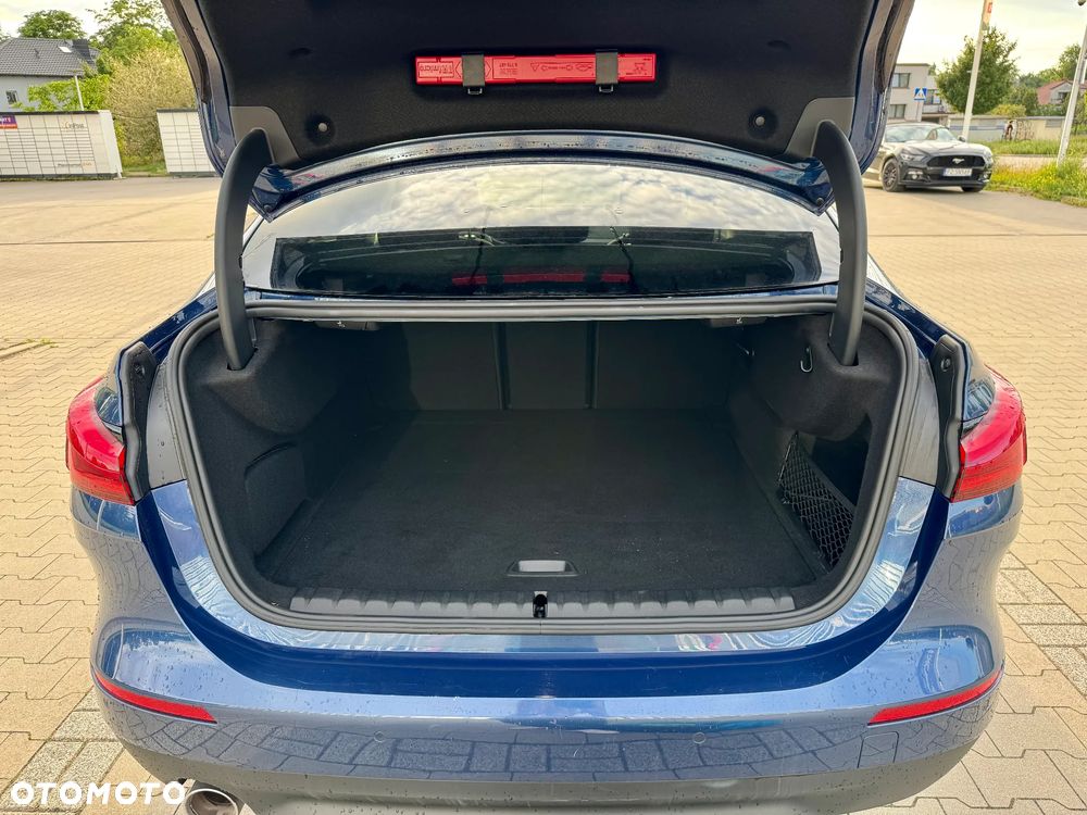 BMW Seria 2 218i Advantage - 21