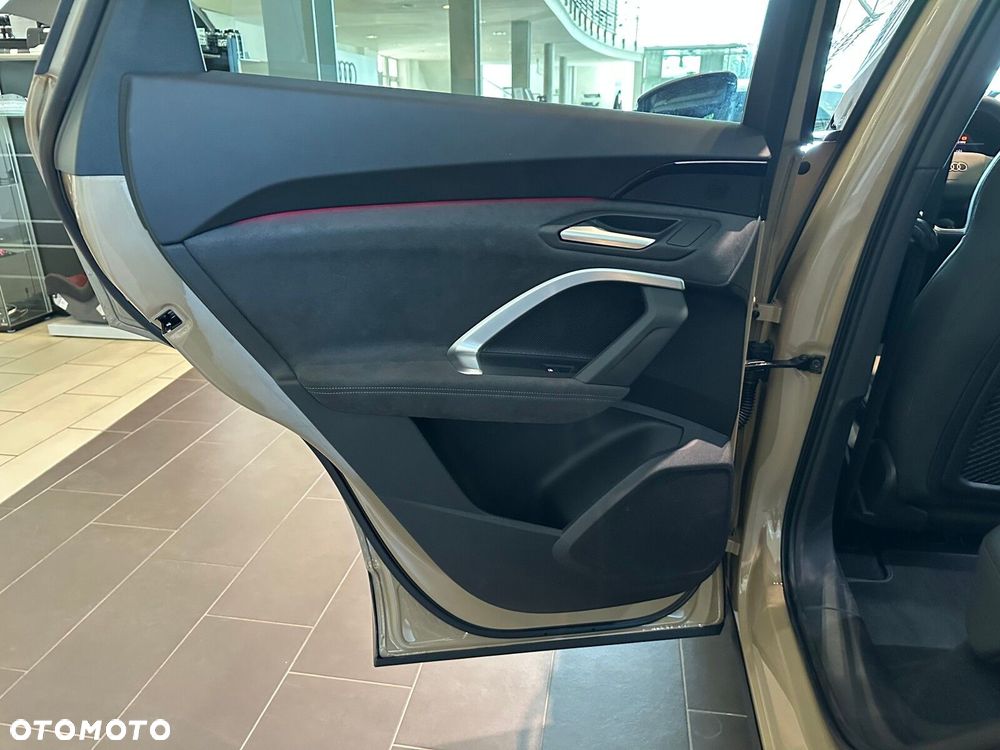 Audi Q5 Sportback - 15