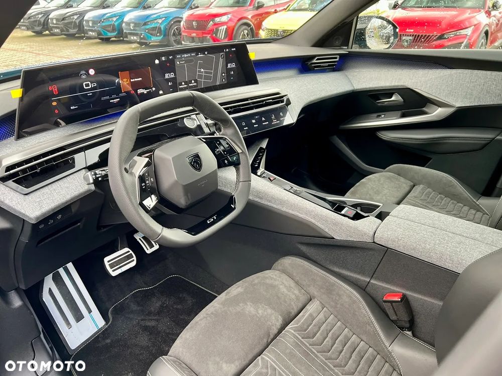 Peugeot 3008 1.2 PureTech mHEV GT E-DCS6 - 17