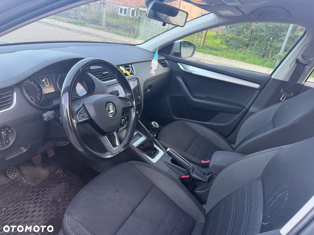 Skoda Octavia 1.6 TDI Ambition - 7