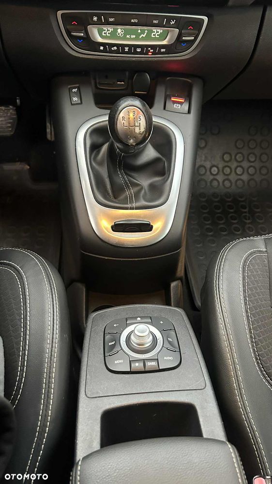 Renault Scenic 1.2 TCE Energy Bose - 12