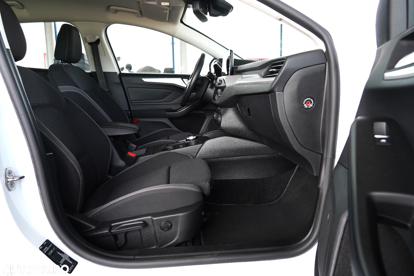 Ford Focus 1.5 EcoBlue Start-Stopp-System Aut. COOL&CONNECT DESIGN - 21
