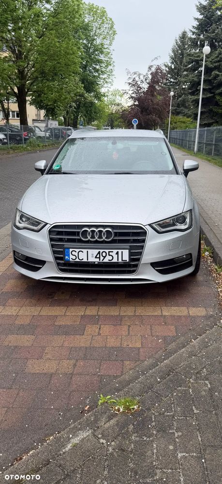 Audi A3 Sportback - 2