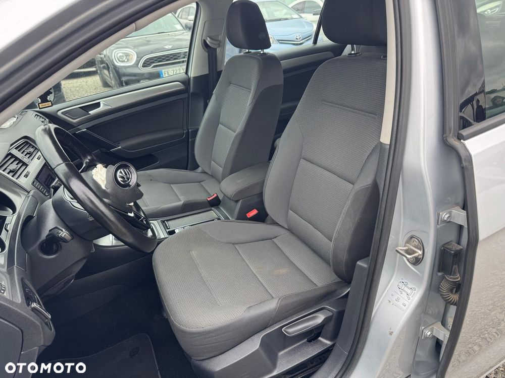 Volkswagen Golf 1.6 TDI DPF BlueMotion Technology DSG Comfortline - 17