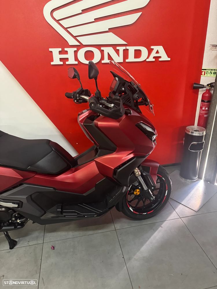 Honda ADV 350 - 2