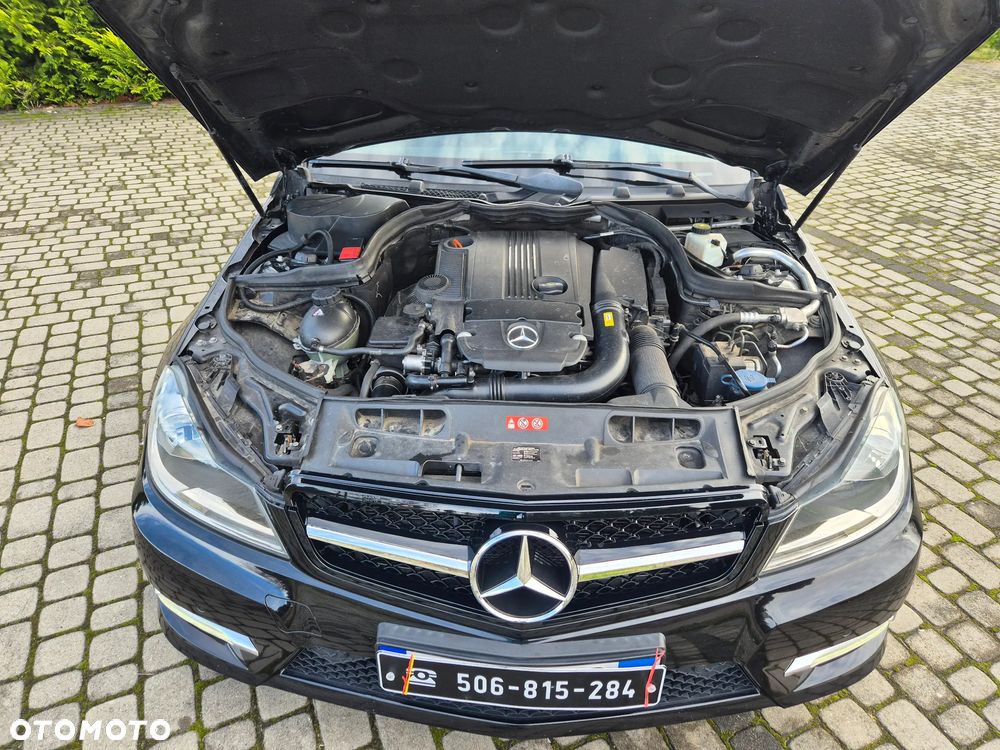 Mercedes-Benz Klasa C 180 BlueEFFICIENCY 7G-TRONIC Avantgarde - 18