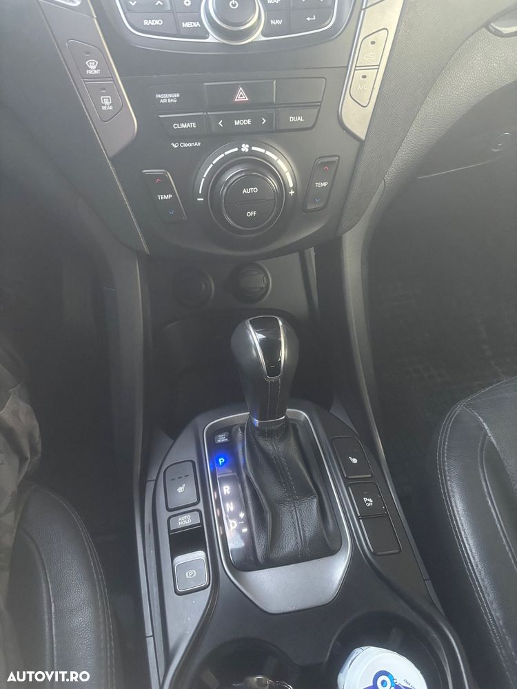 Hyundai Santa Fe 2.2 CRDi 4WD 7 seats Luxury+ - 17