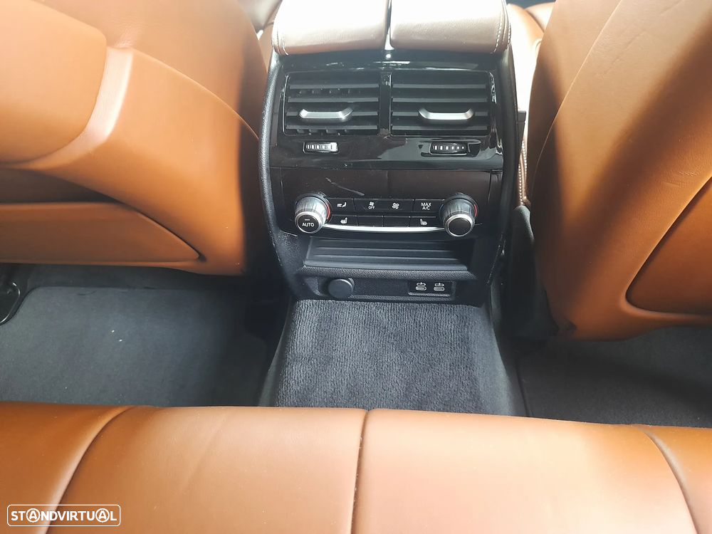 BMW 530 e Aut. Luxury Line - 31