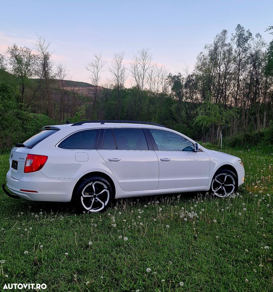 Skoda Superb 2.0 TDI DSG Elegance - 4