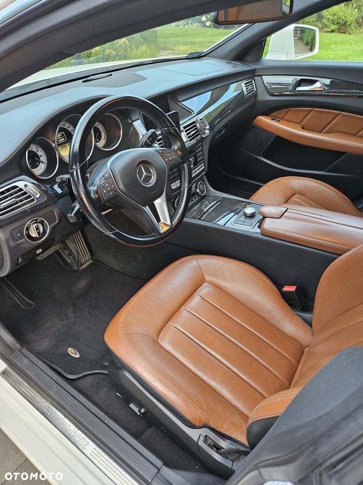 Mercedes-Benz CLS 350 CDI BlueEff - 8
