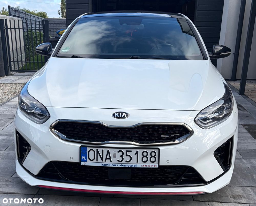 Kia ProCeed - 11