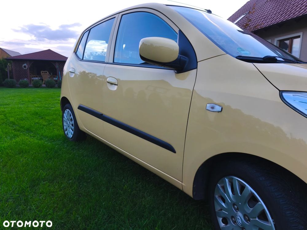 Hyundai i10 - 10
