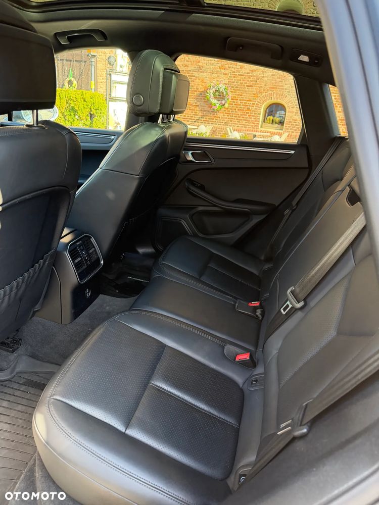 Porsche Macan Standard - 5