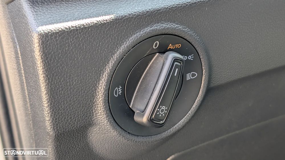 VW T-Roc 1.5 TSI Urban DSG - 16